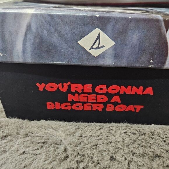 Limited Edition JAWS Sperry Sneakers Size 8 In Womens - Picture 9 of 12